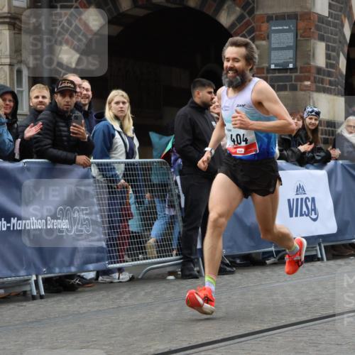 05.10.2025 - 20. swb-Marathon Bremen Strokosch-Dieckow http://msf.ph/oto/9225570 05.10.2025 12:17:52 Ziel 404 meine-sportfotos.de