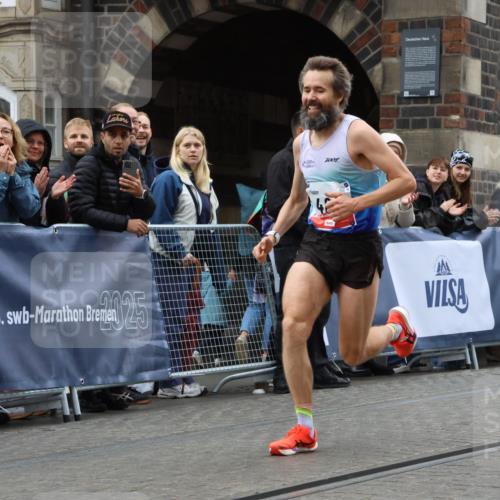 05.10.2025 - 20. swb-Marathon Bremen Strokosch-Dieckow http://msf.ph/oto/9225597 05.10.2025 12:17:52 Ziel 404 meine-sportfotos.de