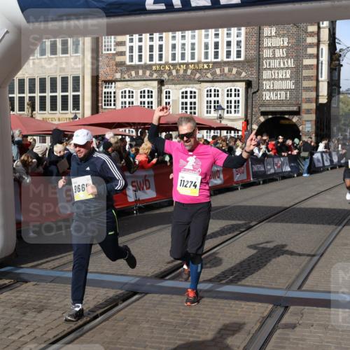 05.10.2025 - 20. swb-Marathon Bremen Yannick Fuchs http://msf.ph/oto/9225660 05.10.2025 10:57:01 Ziel 9188, 9669, 10105, 10145, 10397, 10845, 10924, 11274, 11675 meine-sportfotos.de