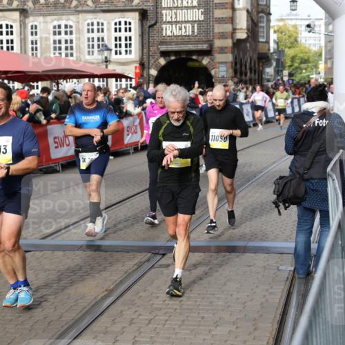 05.10.2025 - 20. swb-Marathon Bremen Yannick Fuchs http://msf.ph/oto/9225741 05.10.2025 11:00:20 Ziel 7177, 7621, 9495, 9603, 9672, 10345, 10489, 10889, 10919, 10985, 11050, 11125, 11600, 11713 meine-sportfotos.de