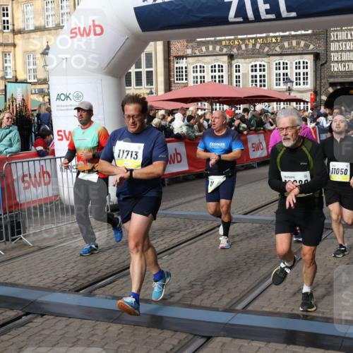 05.10.2025 - 20. swb-Marathon Bremen Yannick Fuchs http://msf.ph/oto/9225775 05.10.2025 11:00:21 Ziel 7177, 7621, 9495, 9672, 10345, 10489, 10889, 10919, 10985, 11050, 11125, 11600, 11713 meine-sportfotos.de