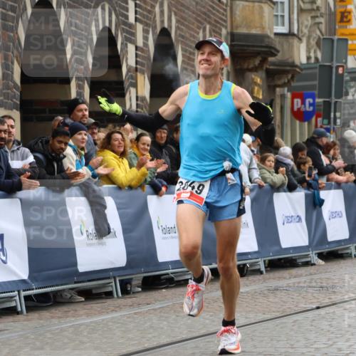 05.10.2025 - 20. swb-Marathon Bremen Strokosch-Dieckow http://msf.ph/oto/9225779 05.10.2025 12:19:12 Ziel 2049 meine-sportfotos.de