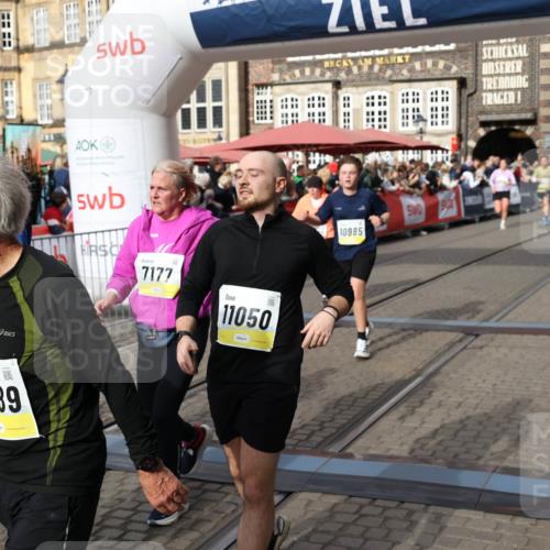 05.10.2025 - 20. swb-Marathon Bremen Yannick Fuchs http://msf.ph/oto/9225857 05.10.2025 11:00:23 Ziel 7177, 9495, 9672, 10345, 10406, 10492, 10889, 10919, 10985, 11050, 11063, 11263, 11713 meine-sportfotos.de