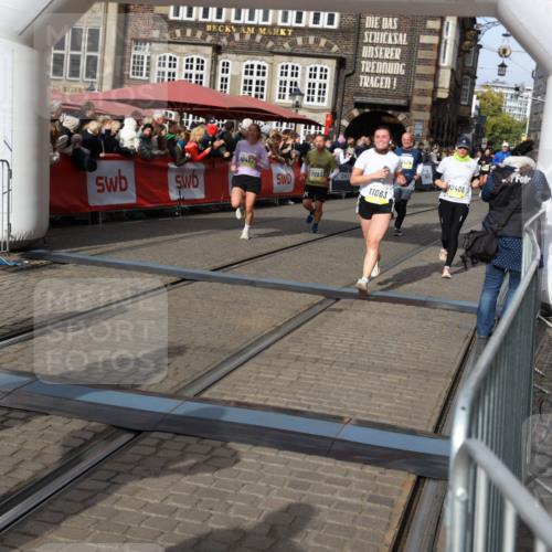 05.10.2025 - 20. swb-Marathon Bremen Yannick Fuchs http://msf.ph/oto/9225876 05.10.2025 11:00:25 Ziel 7177, 9495, 9672, 10345, 10406, 10492, 10889, 10919, 10985, 11050, 11063, 11263, 11424, 11699, 11713 meine-sportfotos.de