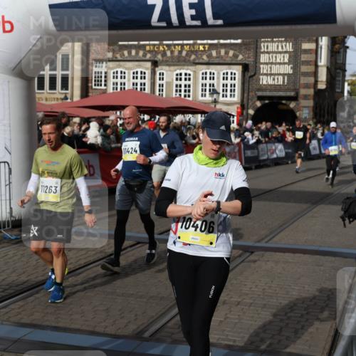 05.10.2025 - 20. swb-Marathon Bremen Yannick Fuchs http://msf.ph/oto/9225987 05.10.2025 11:00:28 Ziel 9495, 10406, 10492, 10985, 11063, 11263, 11424, 11699 meine-sportfotos.de