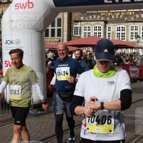 05.10.2025 - 20. swb-Marathon Bremen Yannick Fuchs http://msf.ph/oto/9225993 05.10.2025 11:00:29 Ziel 9495, 10067, 10406, 10492, 10504, 10794, 10985, 11063, 11263, 11424, 11699 meine-sportfotos.de