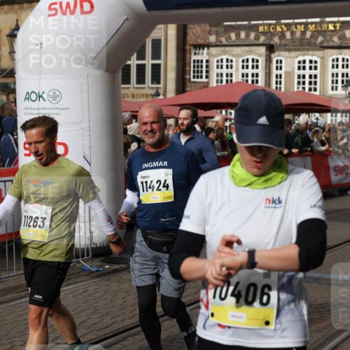 05.10.2025 - 20. swb-Marathon Bremen Yannick Fuchs http://msf.ph/oto/9226003 05.10.2025 11:00:29 Ziel 9495, 10067, 10406, 10492, 10504, 10794, 10985, 11063, 11263, 11424, 11699 meine-sportfotos.de
