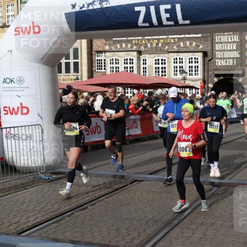 05.10.2025 - 20. swb-Marathon Bremen Yannick Fuchs http://msf.ph/oto/9226090 05.10.2025 11:00:33 Ziel 7215, 9173, 10067, 10071, 10217, 10406, 10492, 10504, 10794, 10930, 11263, 11424, 11619, 11699 meine-sportfotos.de