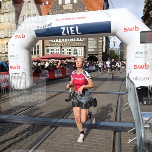 05.10.2025 - 20. swb-Marathon Bremen Yannick Fuchs http://msf.ph/oto/9226119 05.10.2025 10:57:21 Ziel 9231, 9314, 9489, 9577, 9947, 10293, 10545, 10657, 10917, 11015, 11138, 11202, 11434, 11596, 11686 meine-sportfotos.de