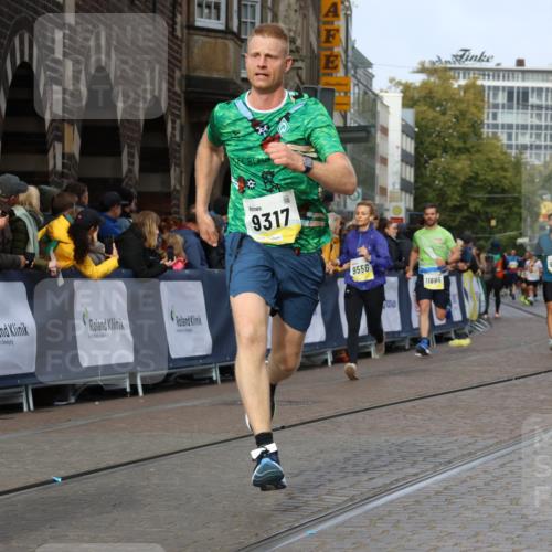 05.10.2025 - 20. swb-Marathon Bremen Strokosch-Dieckow http://msf.ph/oto/9226246 05.10.2025 10:49:07 Ziel 7202, 9014, 9317, 9457, 9556, 10016, 10221, 10449, 11673, 11695 meine-sportfotos.de