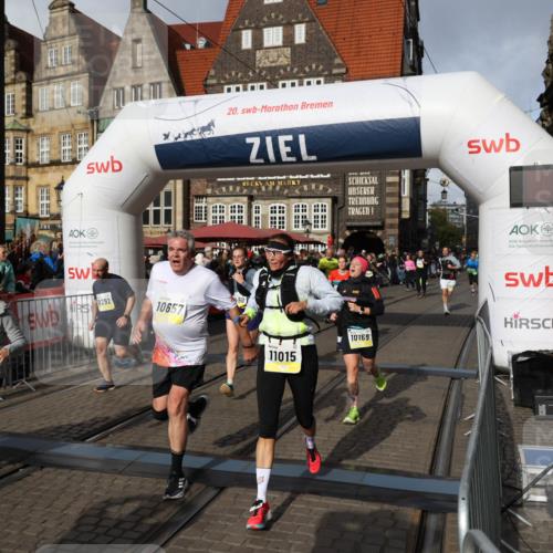 05.10.2025 - 20. swb-Marathon Bremen Yannick Fuchs http://msf.ph/oto/9226250 05.10.2025 10:57:26 Ziel 9260, 9292, 9450, 9489, 9550, 9844, 9947, 10169, 10281, 10293, 10367, 10657, 11015, 11596 meine-sportfotos.de