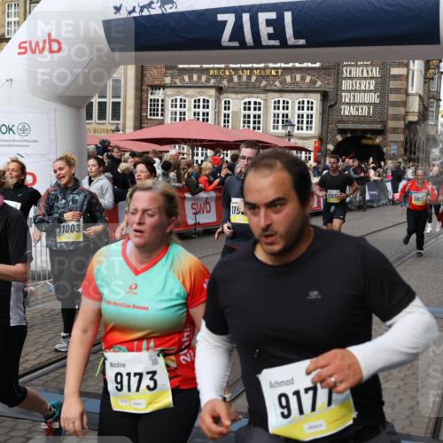 05.10.2025 - 20. swb-Marathon Bremen Yannick Fuchs http://msf.ph/oto/9226275 05.10.2025 11:00:40 Ziel 7178, 7215, 9173, 9177, 9271, 9531, 10063, 10071, 10079, 10217, 10930, 11003, 11071, 11255, 11511, 11534, 11595, 11610, 11619 meine-sportfotos.de