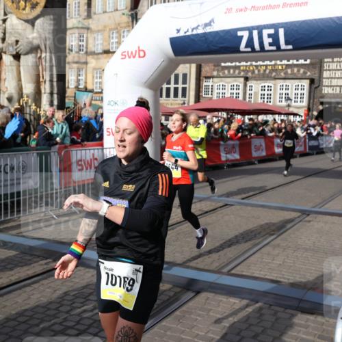 05.10.2025 - 20. swb-Marathon Bremen Yannick Fuchs http://msf.ph/oto/9226294 05.10.2025 10:57:28 Ziel 7101, 9260, 9292, 9450, 9489, 9550, 9844, 9947, 10169, 10281, 10367, 10645, 10657, 11015, 11596 meine-sportfotos.de