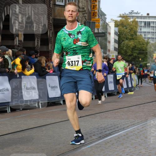 05.10.2025 - 20. swb-Marathon Bremen Strokosch-Dieckow http://msf.ph/oto/9226300 05.10.2025 10:49:07 Ziel 7202, 9014, 9317, 9457, 9556, 10016, 10221, 10449, 11673, 11695 meine-sportfotos.de