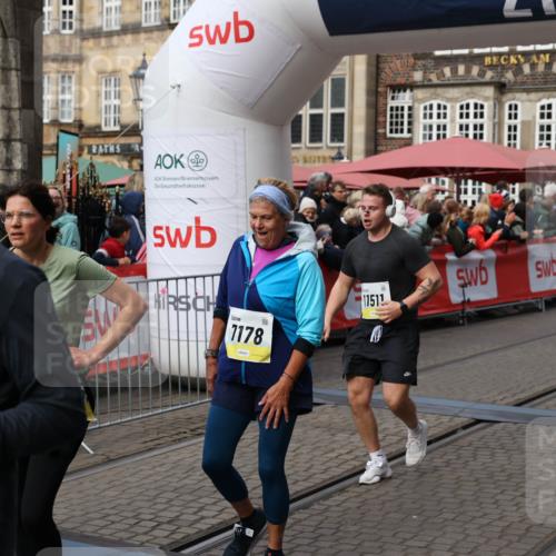 05.10.2025 - 20. swb-Marathon Bremen Yannick Fuchs http://msf.ph/oto/9226362 05.10.2025 11:00:42 Ziel 7178, 9177, 9271, 9531, 10063, 10071, 10079, 11003, 11071, 11162, 11255, 11511, 11534, 11595, 11610, 11619 meine-sportfotos.de