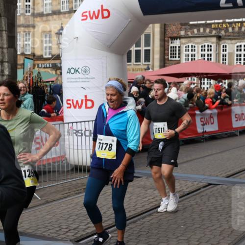 05.10.2025 - 20. swb-Marathon Bremen Yannick Fuchs http://msf.ph/oto/9226368 05.10.2025 11:00:42 Ziel 7178, 9177, 9271, 9531, 10063, 10071, 10079, 11003, 11071, 11162, 11255, 11511, 11534, 11595, 11610, 11619 meine-sportfotos.de