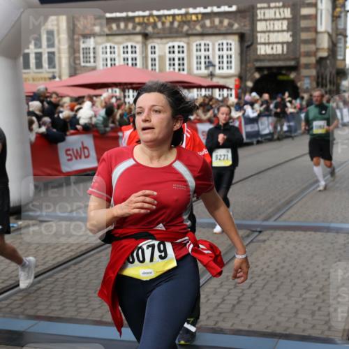05.10.2025 - 20. swb-Marathon Bremen Yannick Fuchs http://msf.ph/oto/9226380 05.10.2025 11:00:43 Ziel 7178, 9177, 9271, 9531, 10063, 10071, 10079, 10518, 11003, 11071, 11162, 11255, 11511, 11534, 11595, 11610, 11619 meine-sportfotos.de