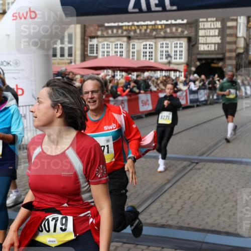 05.10.2025 - 20. swb-Marathon Bremen Yannick Fuchs http://msf.ph/oto/9226393 05.10.2025 11:00:43 Ziel 7178, 9177, 9271, 9531, 10063, 10071, 10079, 10518, 11003, 11071, 11162, 11255, 11511, 11534, 11595, 11610, 11619 meine-sportfotos.de