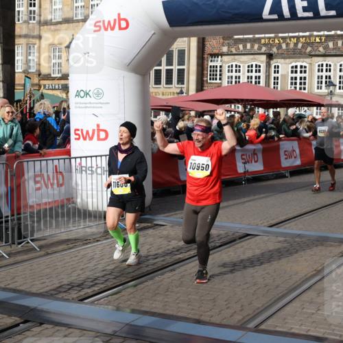 05.10.2025 - 20. swb-Marathon Bremen Yannick Fuchs http://msf.ph/oto/9226411 05.10.2025 10:57:34 Ziel 7101, 9000, 9215, 9260, 9550, 10281, 10367, 10645, 10950, 11606 meine-sportfotos.de
