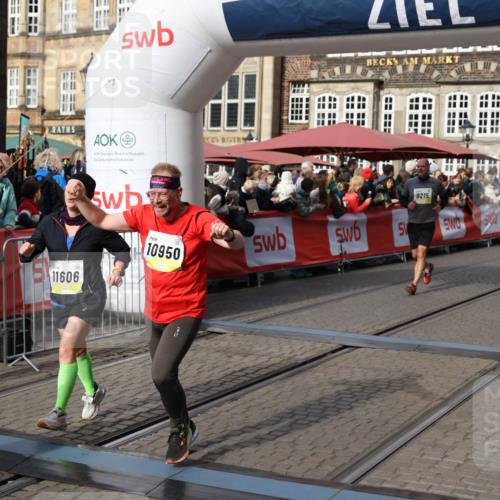 05.10.2025 - 20. swb-Marathon Bremen Yannick Fuchs http://msf.ph/oto/9226423 05.10.2025 10:57:34 Ziel 7101, 9000, 9215, 9260, 9550, 10281, 10367, 10645, 10950, 11606 meine-sportfotos.de