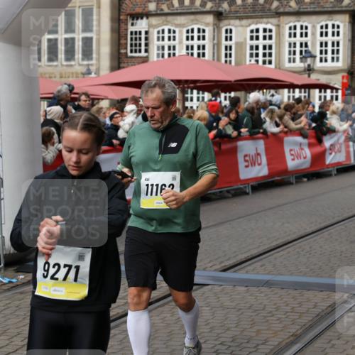 05.10.2025 - 20. swb-Marathon Bremen Yannick Fuchs http://msf.ph/oto/9226450 05.10.2025 11:00:46 Ziel 7178, 9271, 9272, 9858, 10079, 10518, 11034, 11071, 11162, 11255, 11511, 11610 meine-sportfotos.de