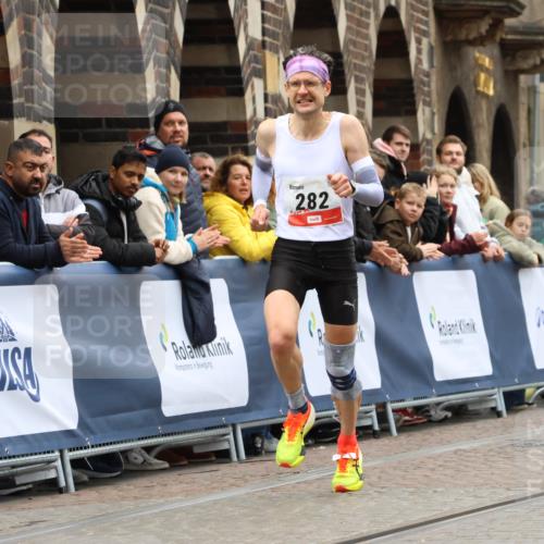 05.10.2025 - 20. swb-Marathon Bremen Strokosch-Dieckow http://msf.ph/oto/9226472 05.10.2025 12:21:03 Ziel 282 meine-sportfotos.de