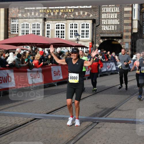 05.10.2025 - 20. swb-Marathon Bremen Yannick Fuchs http://msf.ph/oto/9226473 05.10.2025 10:57:37 Ziel 7101, 9000, 9215, 9625, 9904, 9914, 9962, 10139, 10645, 10950, 11606 meine-sportfotos.de