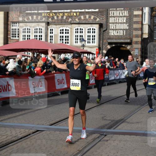 05.10.2025 - 20. swb-Marathon Bremen Yannick Fuchs http://msf.ph/oto/9226485 05.10.2025 10:57:37 Ziel 7101, 9000, 9215, 9625, 9904, 9914, 9962, 10139, 10645, 10950, 11606 meine-sportfotos.de