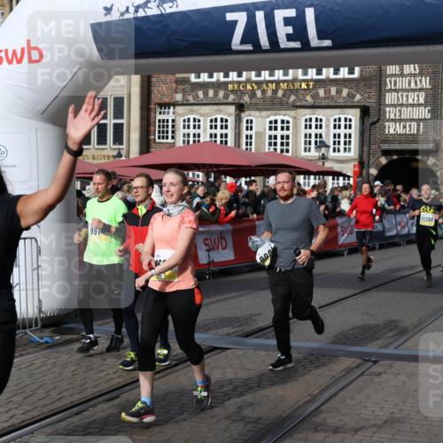 05.10.2025 - 20. swb-Marathon Bremen Yannick Fuchs http://msf.ph/oto/9226552 05.10.2025 10:57:39 Ziel 9000, 9215, 9625, 9747, 9904, 9914, 9962, 10139, 10739, 10950, 11360, 11606 meine-sportfotos.de