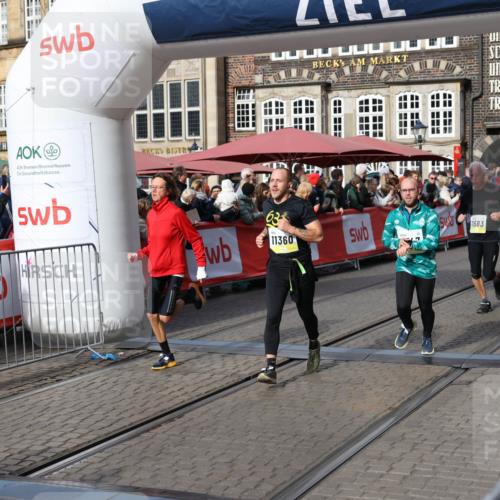 05.10.2025 - 20. swb-Marathon Bremen Yannick Fuchs http://msf.ph/oto/9226573 05.10.2025 10:57:42 Ziel 9000, 9215, 9309, 9625, 9747, 9904, 9914, 9962, 10139, 10694, 10739, 10754, 11352, 11360, 11583 meine-sportfotos.de