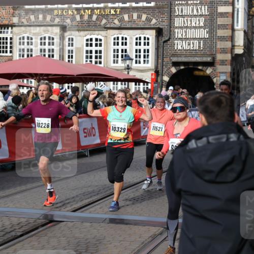 05.10.2025 - 20. swb-Marathon Bremen Yannick Fuchs http://msf.ph/oto/9226777 05.10.2025 10:57:49 Ziel 9309, 9372, 9585, 9747, 9943, 9979, 10225, 10250, 10329, 10555, 10694, 10754, 11352, 11520, 11521, 11583, 11731 meine-sportfotos.de