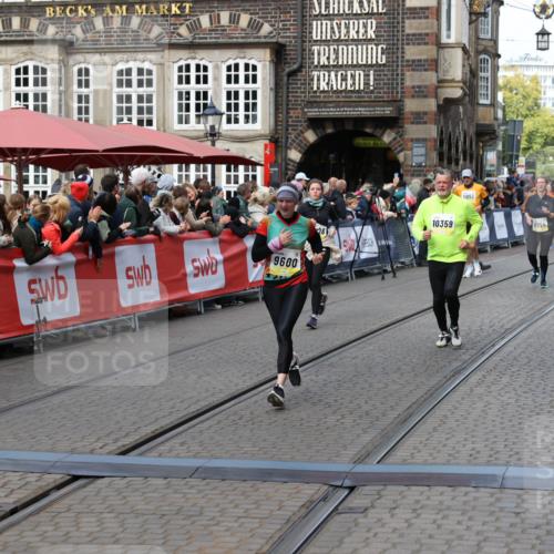 05.10.2025 - 20. swb-Marathon Bremen Yannick Fuchs http://msf.ph/oto/9226992 05.10.2025 11:01:05 Ziel 9208, 9600, 10228, 10258, 10359, 11155 meine-sportfotos.de