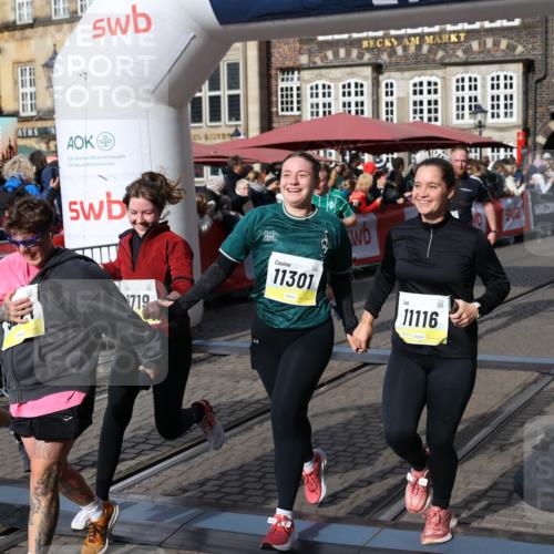 05.10.2025 - 20. swb-Marathon Bremen Yannick Fuchs http://msf.ph/oto/9227159 05.10.2025 10:58:03 Ziel 9221, 9568, 9719, 10219, 10577, 10651, 10703, 10834, 10890, 10975, 11023, 11116, 11301, 11469, 11564, 11575, 11663 meine-sportfotos.de