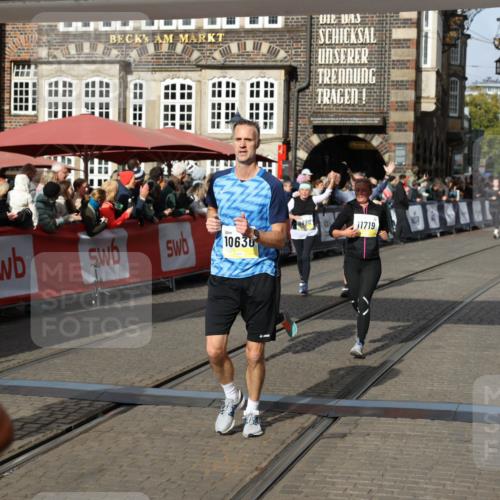 05.10.2025 - 20. swb-Marathon Bremen Yannick Fuchs http://msf.ph/oto/9227235 05.10.2025 11:01:12 Ziel 9208, 9305, 9443, 9600, 9880, 9954, 10228, 10359, 10477, 10630, 11053, 11524, 11719 meine-sportfotos.de
