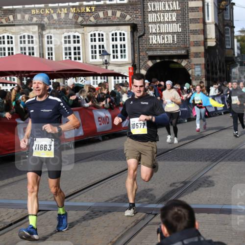 05.10.2025 - 20. swb-Marathon Bremen Yannick Fuchs http://msf.ph/oto/9227292 05.10.2025 10:58:06 Ziel 9221, 9568, 9719, 9872, 10577, 10651, 10703, 10793, 10975, 11023, 11116, 11301, 11469, 11601, 11663 meine-sportfotos.de