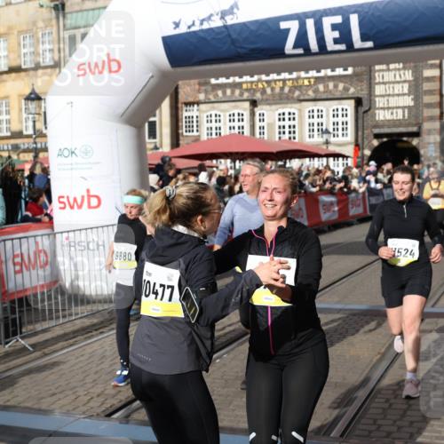 05.10.2025 - 20. swb-Marathon Bremen Yannick Fuchs http://msf.ph/oto/9227361 05.10.2025 11:01:17 Ziel 9182, 9305, 9443, 9880, 10477, 10630, 10914, 11053, 11337, 11338, 11524, 11597, 11719 meine-sportfotos.de
