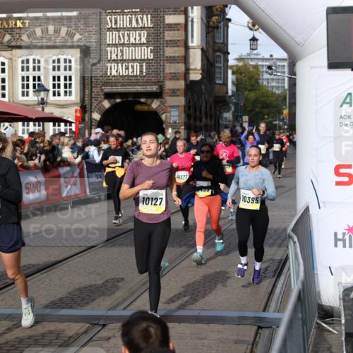 05.10.2025 - 20. swb-Marathon Bremen Yannick Fuchs http://msf.ph/oto/9227410 05.10.2025 10:58:12 Ziel 9576, 9582, 9634, 9872, 10127, 10377, 10395, 10459, 10577, 10620, 10793, 11058, 11601, 11663 meine-sportfotos.de