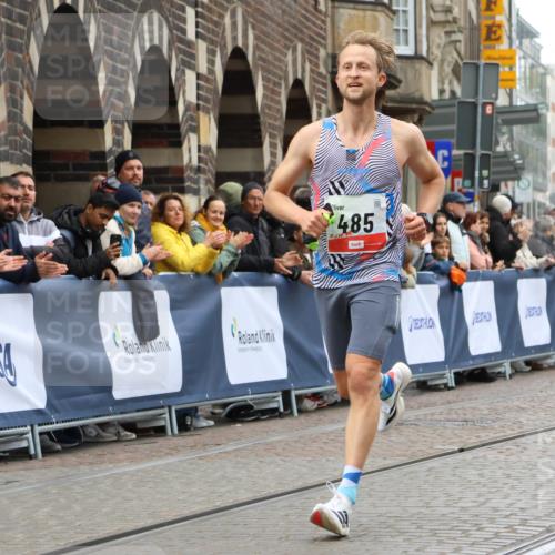 05.10.2025 - 20. swb-Marathon Bremen Strokosch-Dieckow http://msf.ph/oto/9227411 05.10.2025 12:22:08 Ziel 485 meine-sportfotos.de