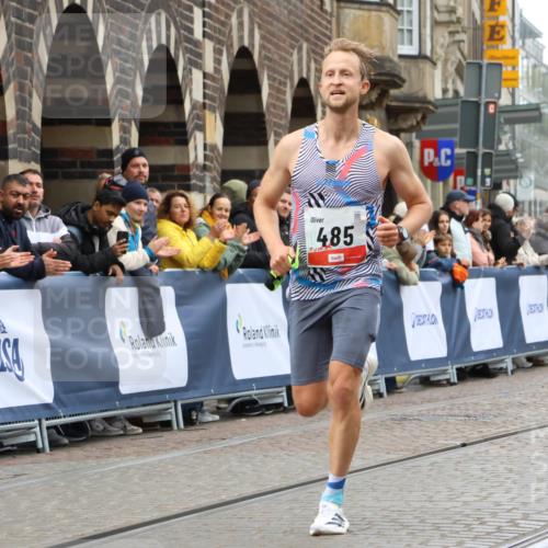 05.10.2025 - 20. swb-Marathon Bremen Strokosch-Dieckow http://msf.ph/oto/9227428 05.10.2025 12:22:08 Ziel 485 meine-sportfotos.de