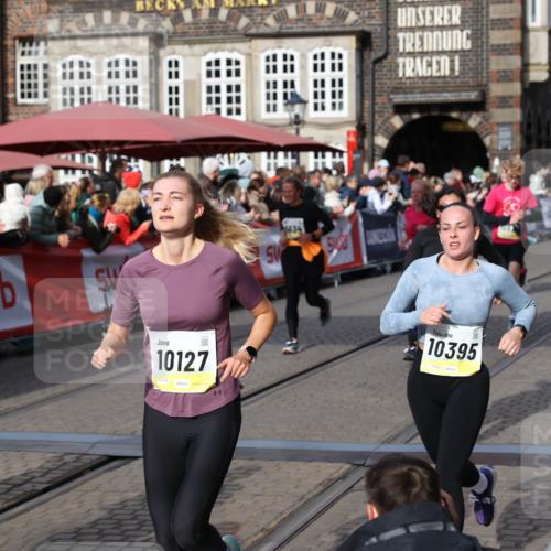 05.10.2025 - 20. swb-Marathon Bremen Yannick Fuchs http://msf.ph/oto/9227433 05.10.2025 10:58:14 Ziel 9576, 9582, 9634, 9872, 10127, 10377, 10395, 10398, 10459, 10620, 10793, 11058, 11601, 11608 meine-sportfotos.de