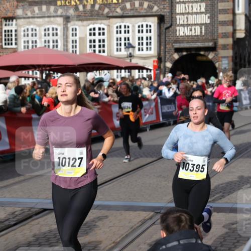 05.10.2025 - 20. swb-Marathon Bremen Yannick Fuchs http://msf.ph/oto/9227438 05.10.2025 10:58:14 Ziel 9576, 9582, 9634, 9872, 10127, 10377, 10395, 10398, 10459, 10620, 10793, 11058, 11601, 11608 meine-sportfotos.de