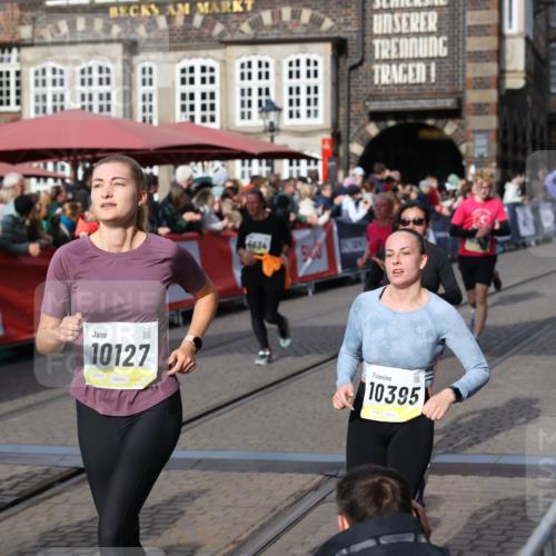 05.10.2025 - 20. swb-Marathon Bremen Yannick Fuchs http://msf.ph/oto/9227442 05.10.2025 10:58:14 Ziel 9576, 9582, 9634, 9872, 10127, 10377, 10395, 10398, 10459, 10620, 10793, 11058, 11601, 11608 meine-sportfotos.de