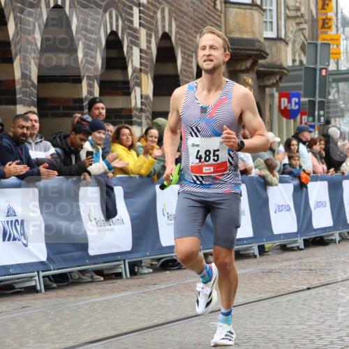 05.10.2025 - 20. swb-Marathon Bremen Strokosch-Dieckow http://msf.ph/oto/9227449 05.10.2025 12:22:08 Ziel 485 meine-sportfotos.de