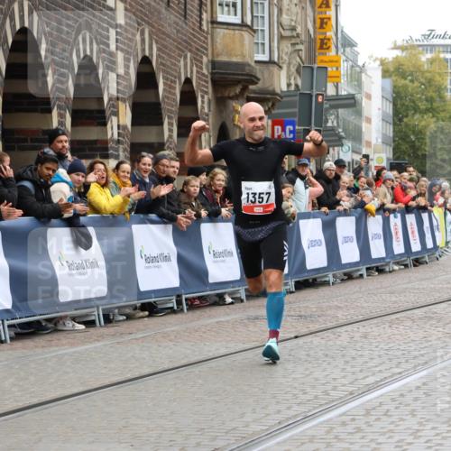 05.10.2025 - 20. swb-Marathon Bremen Strokosch-Dieckow http://msf.ph/oto/9227541 05.10.2025 12:25:03 Ziel 1357 meine-sportfotos.de