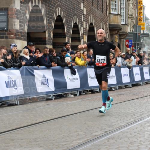 05.10.2025 - 20. swb-Marathon Bremen Strokosch-Dieckow http://msf.ph/oto/9227557 05.10.2025 12:25:03 Ziel 1357 meine-sportfotos.de