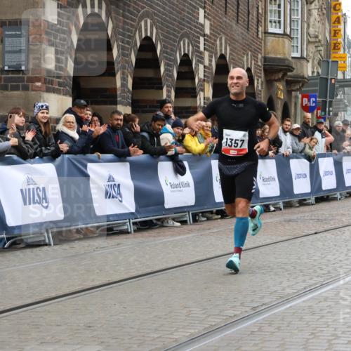 05.10.2025 - 20. swb-Marathon Bremen Strokosch-Dieckow http://msf.ph/oto/9227577 05.10.2025 12:25:03 Ziel 1357 meine-sportfotos.de