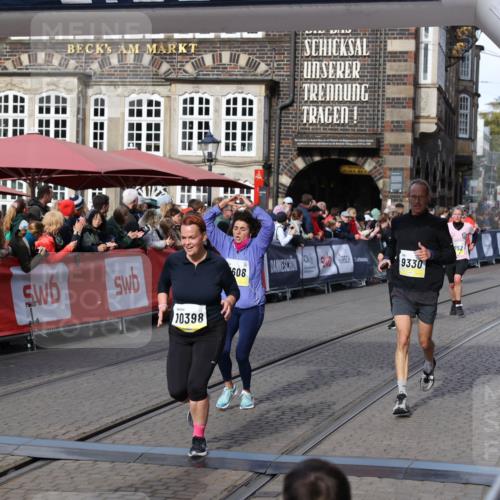 05.10.2025 - 20. swb-Marathon Bremen Yannick Fuchs http://msf.ph/oto/9227599 05.10.2025 10:58:17 Ziel 9330, 9576, 9582, 9634, 9952, 10127, 10377, 10395, 10398, 10459, 10620, 11058, 11562, 11608 meine-sportfotos.de