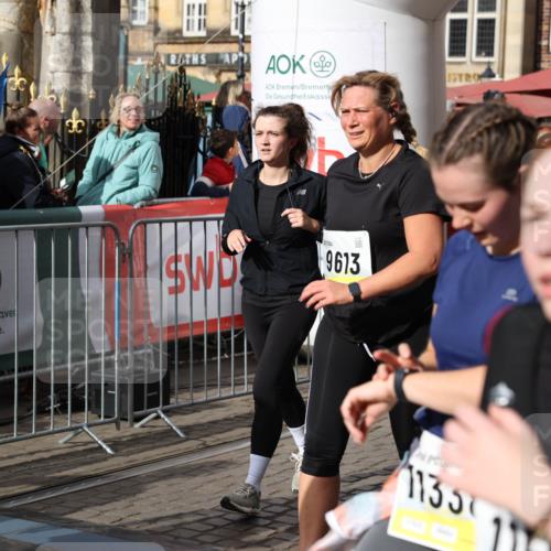 05.10.2025 - 20. swb-Marathon Bremen Yannick Fuchs http://msf.ph/oto/9227600 05.10.2025 11:01:23 Ziel 9182, 9613, 9925, 10544, 10762, 10914, 11337, 11338, 11597, 11680 meine-sportfotos.de