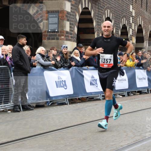 05.10.2025 - 20. swb-Marathon Bremen Strokosch-Dieckow http://msf.ph/oto/9227718 05.10.2025 12:25:04 Ziel 1357 meine-sportfotos.de