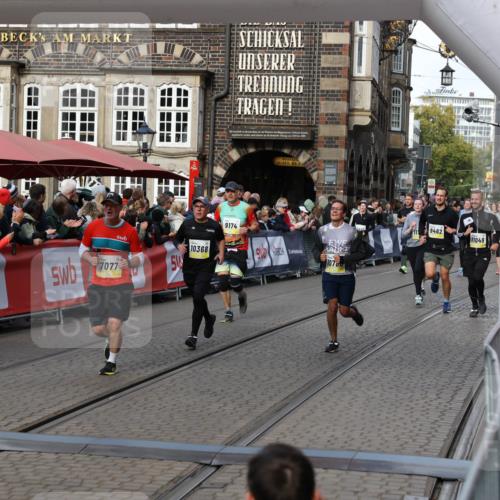 05.10.2025 - 20. swb-Marathon Bremen Yannick Fuchs http://msf.ph/oto/9227830 05.10.2025 10:58:23 Ziel 7077, 9174, 9330, 9462, 9952, 10368, 10398, 10786, 11049, 11562, 11608 meine-sportfotos.de